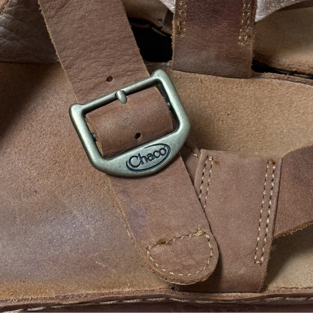Chaco Women's Brown Leather Strappy Toe-Ring Sandal - Wayfarer Loop Sandal - Picture 9 of 10